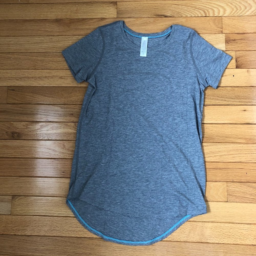Grey High-low Ivivva T-shirt